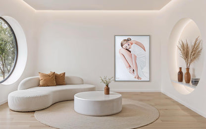 רקדנית בלבן